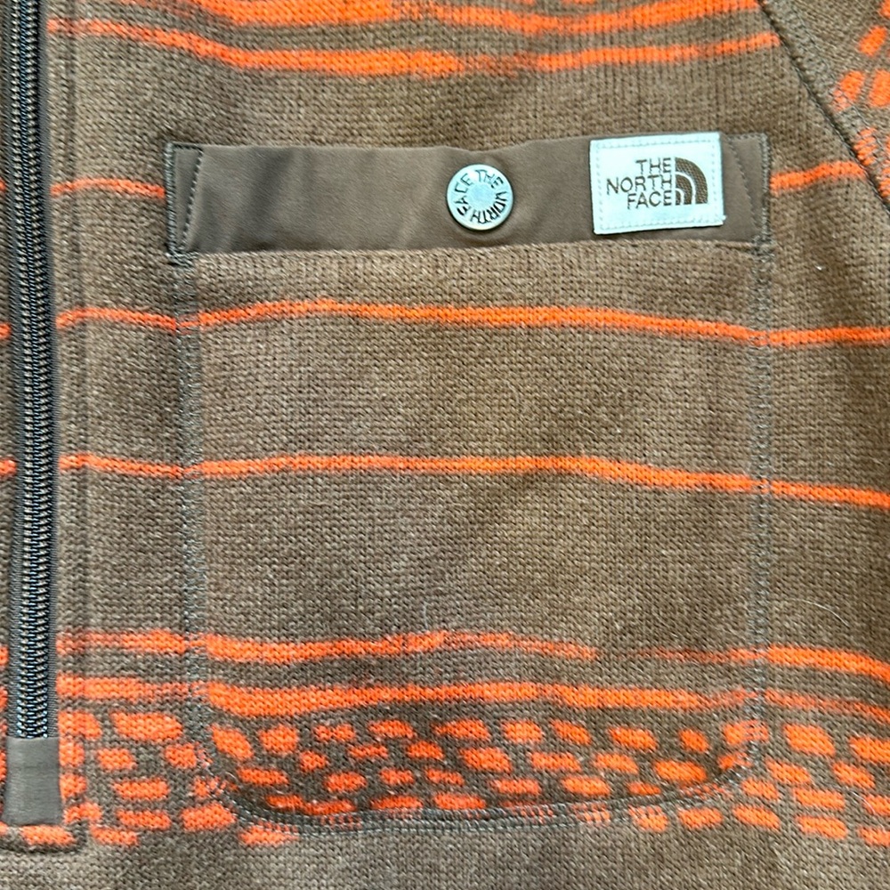 The North Face Gordon Lyons Quarter Zip Sweater - Picture 2 of 6